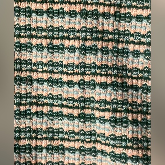 Crop Tops - Picture 8 of 11